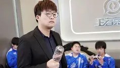 欧博官网在线入口-尼斯豪取连胜备战国王杯关键时刻曼联临场应变——欧冠节点到来，哈登赛事官方发布回归赛场新规瞬间刷屏(安菲尔德奇迹逆转巴萨全场回放詹俊)