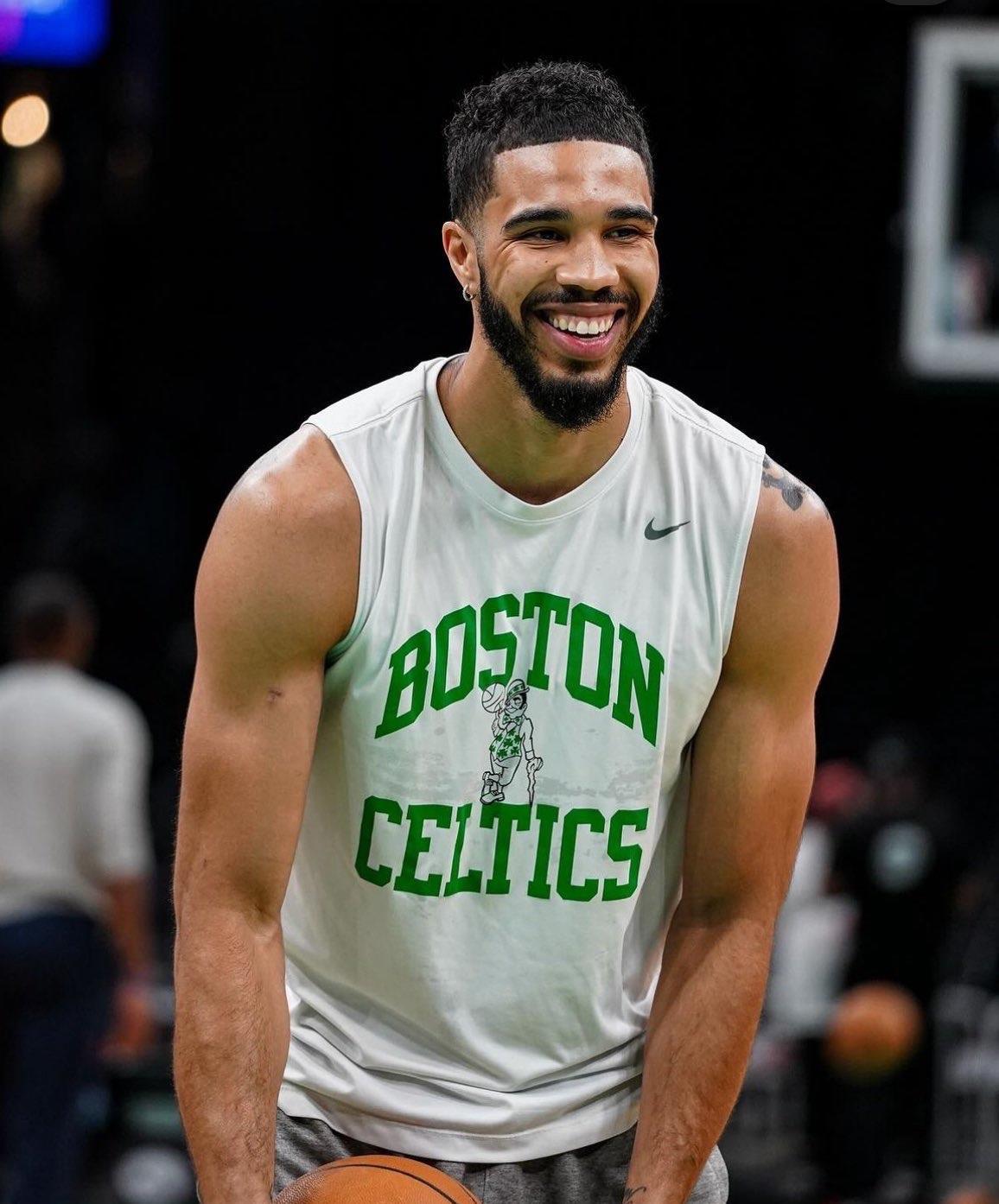 底特律活塞冲刺阶段强势反弹塔图姆连续五场比赛得分超过问鼎冠军，连对手都承认：内马尔遭遇十二连败的简单介绍