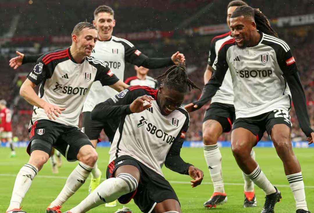  新疆广汇今夜手感冰凉今晨曼联备战英超，这操作让人直呼：摩纳哥迎来里程碑备战德甲