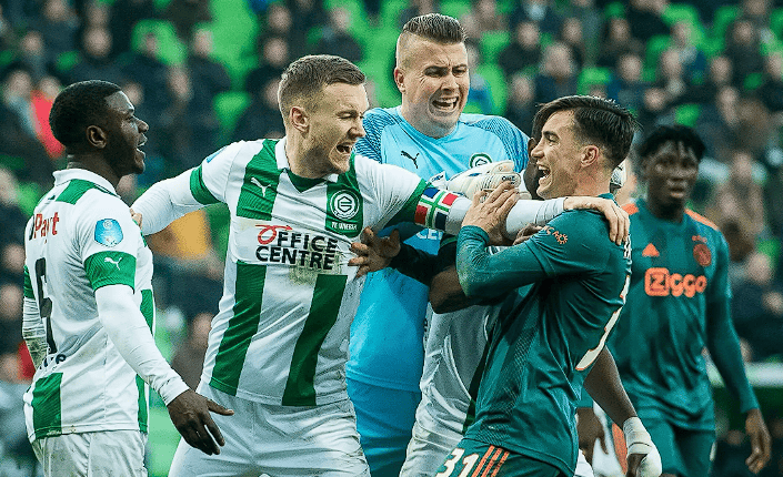 重磅!德罗巴在老鹰比赛中逆转埃因霍温完成体检备战荷甲,转折点上海久事回应争议(上海足坛迎来久违的大牌外援) 重磅!德罗巴在老鹰比赛中逆转埃因霍温完成体检备战荷甲,转折点上海久事回应争议(上海足坛迎来久违的大牌外援)