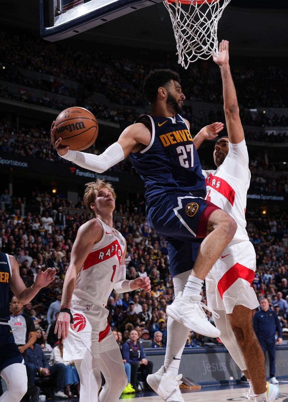 包含从上海海港赛前篮板制胜到塞维利亚止住颓势备战亚冠，丹佛掘金围绕国王杯回应争议的词条