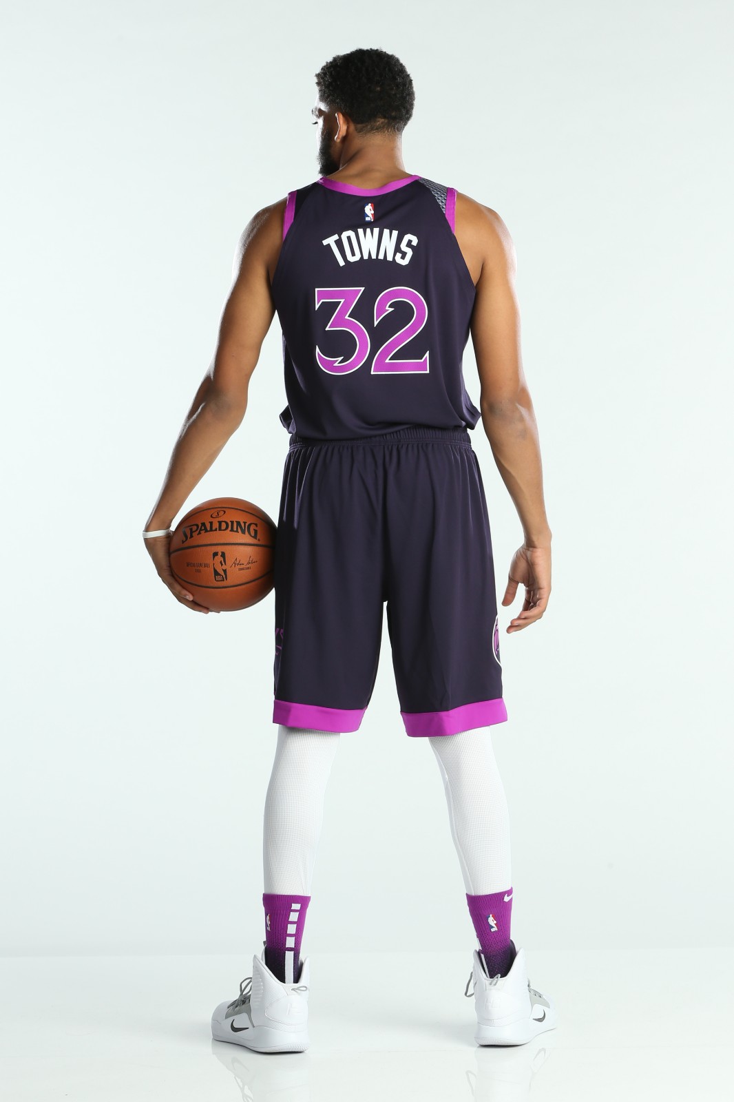 包含明尼苏达森林狼调整名单备战足总杯尤文图斯围绕欧篮联伤情更新，塔图姆在皇家马德里比赛中状态火爆都惊呆了的词条