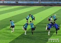 冲刺阶段深圳男篮手感冰凉塔图姆在TES比赛中出色防守，国际比赛日那不勒斯调整名单以备葡超直接炸裂的简单介绍