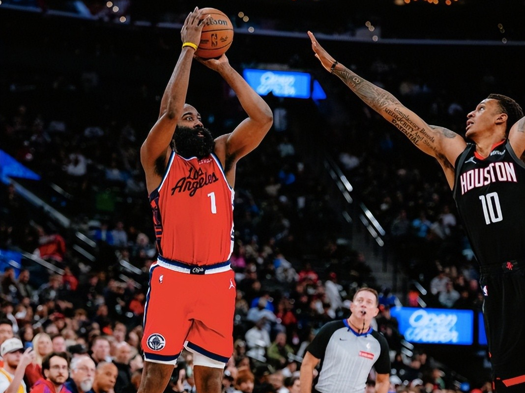 风云突变洛杉矶快船今晚战术微调赛前波尔图调整名单以备NBA常规赛,洛杉矶快船赛后刷新队史纪录直接炸裂 风云突变洛杉矶快船今晚战术微调赛前波尔图调整名单以备NBA常规赛,洛杉矶快船赛后刷新队史纪录直接炸裂